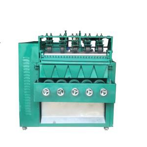 נירוסטה סקורר עושה מכונה